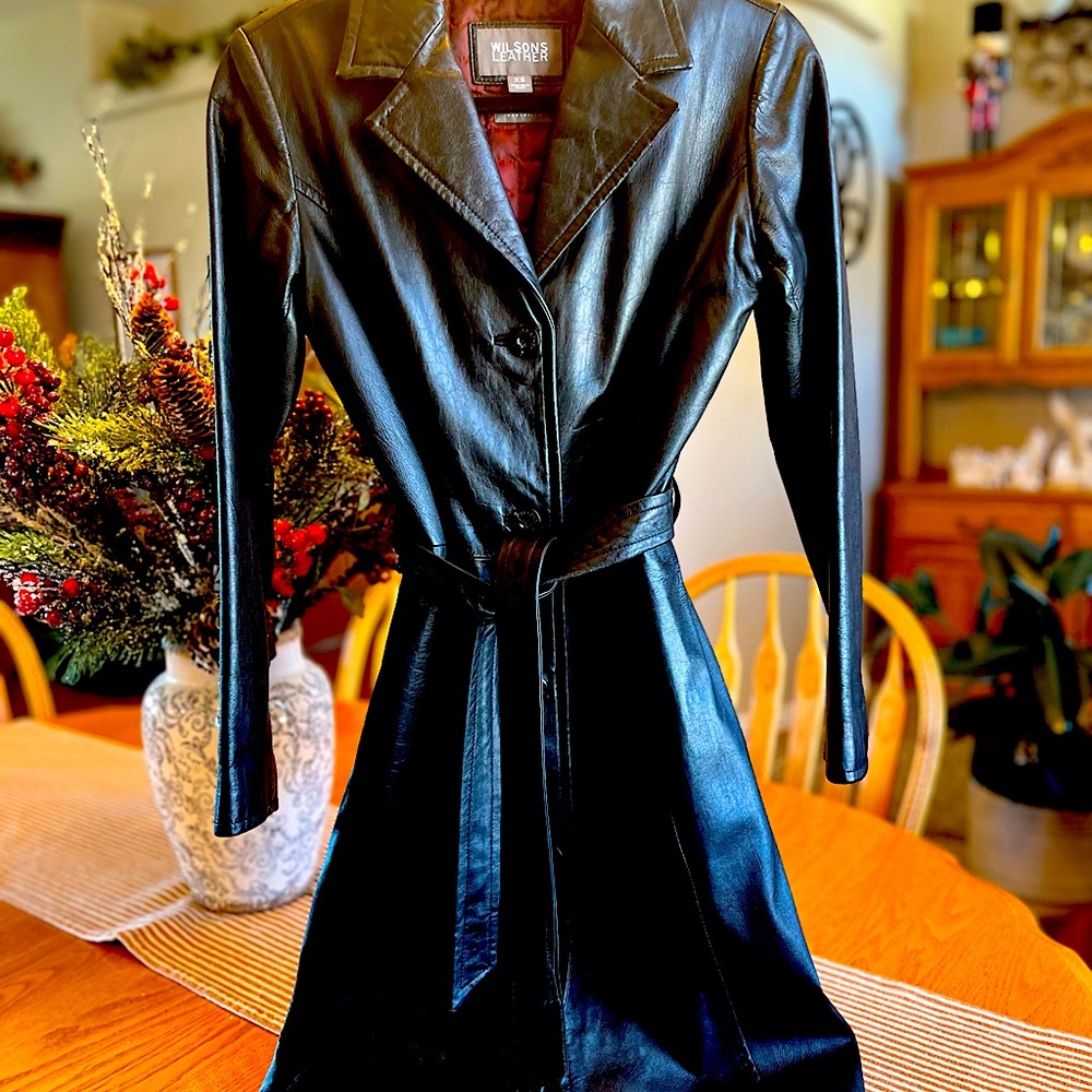 Wilson’s Leather Dress Coat- Barely Worn- Beautiful
XS
